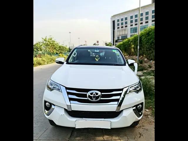 Used 2017 Toyota Fortuner in Delhi