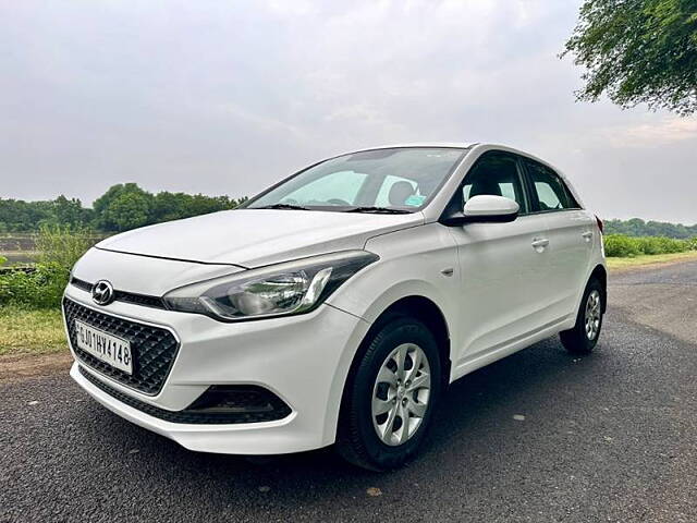 Used Hyundai Elite i20 [2017-2018] Magna Executive 1.4 CRDI in Ahmedabad