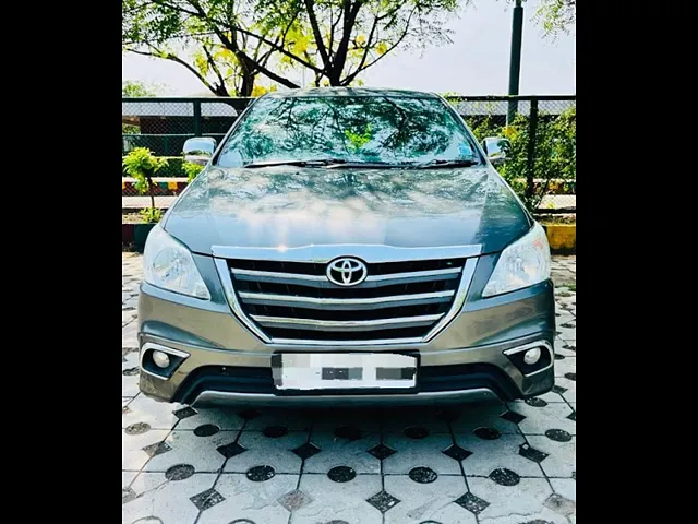 Used 2015 Toyota Innova in Delhi