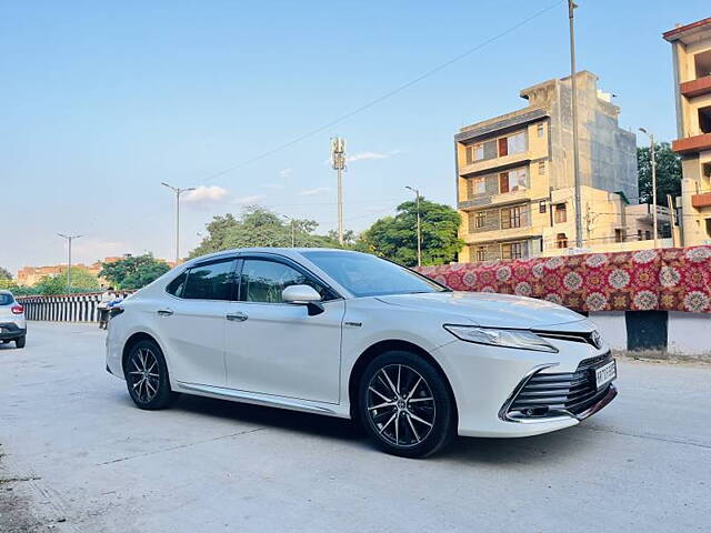 Used Toyota Camry Hybrid in Delhi