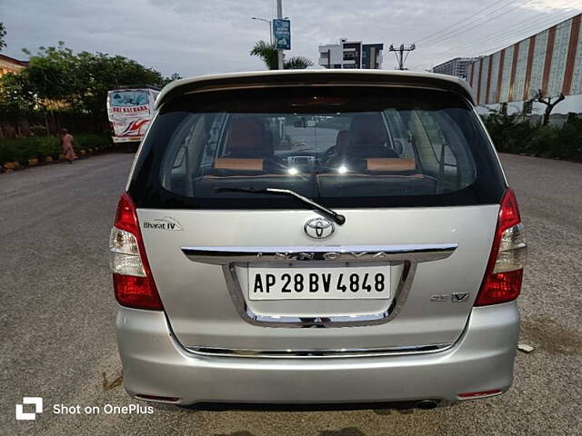 Used Toyota Innova [2005-2009] 2.5 V 7 STR in Hyderabad