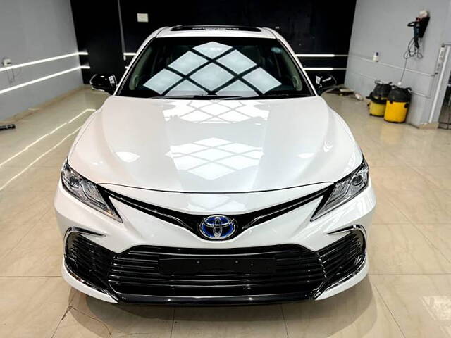 Used Toyota Camry Hybrid in Chennai