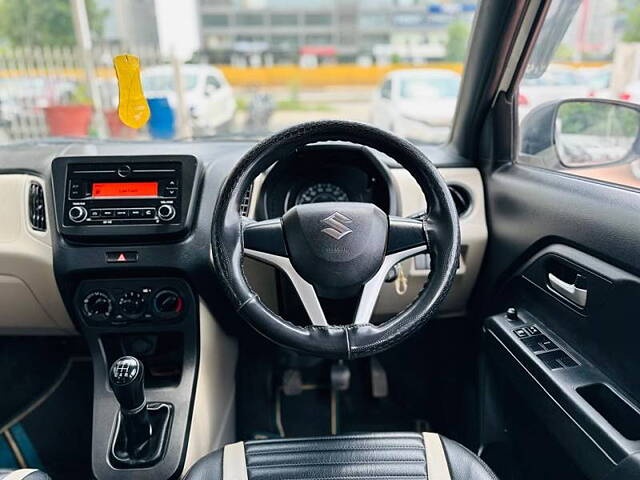 Used Maruti Suzuki Wagon R 1.0 [2014-2019] VXI in Ahmedabad