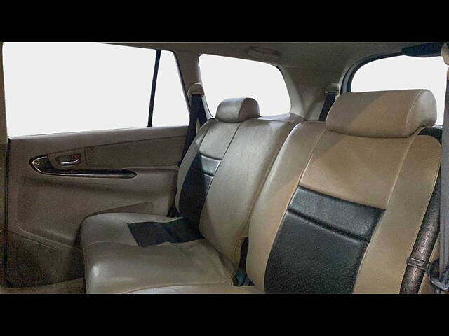 Used Toyota Innova [2013-2014] 2.5 VX 8 STR BS-III in Chandigarh