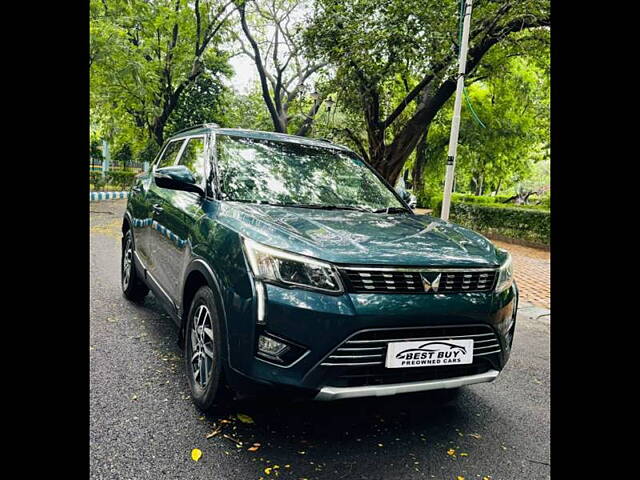 Used Mahindra XUV300 [2019-2024] W8 (O) 1.2 Petrol [2019] in Kolkata