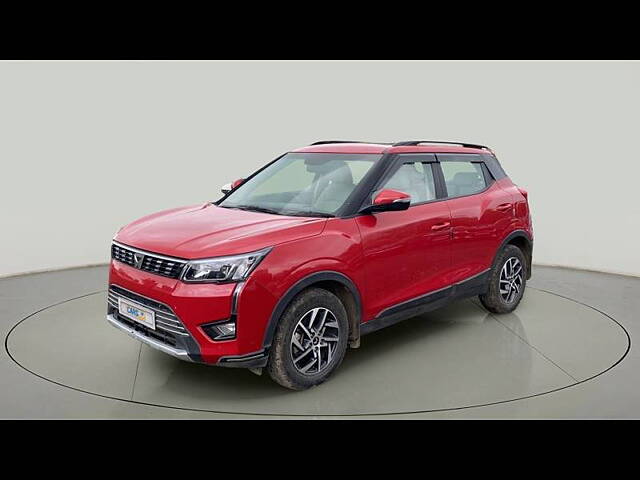 Used Mahindra XUV300 [2019-2024] W8 (O) 1.2 Petrol AMT in Pune