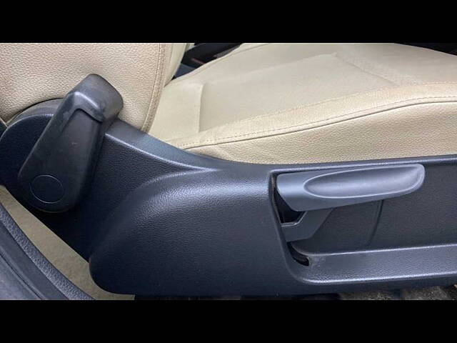 Used Volkswagen Vento [2015-2019] Highline Plus 1.5 AT (D) 16 Alloy in Hyderabad