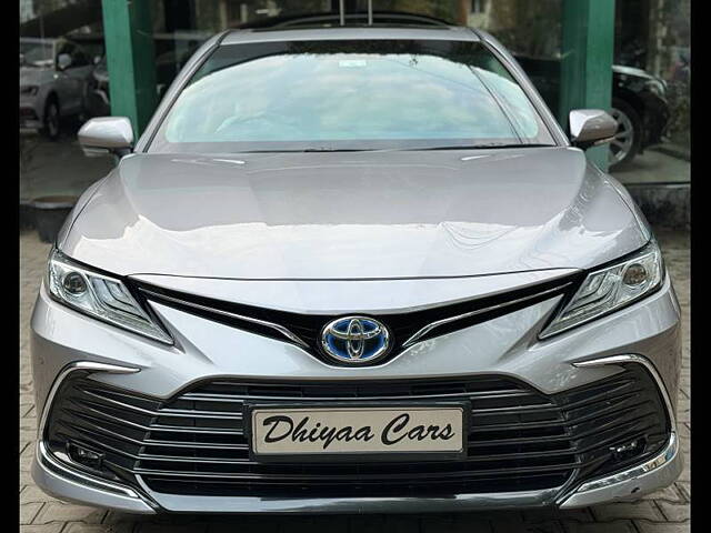 Used Toyota Camry Hybrid in Chennai