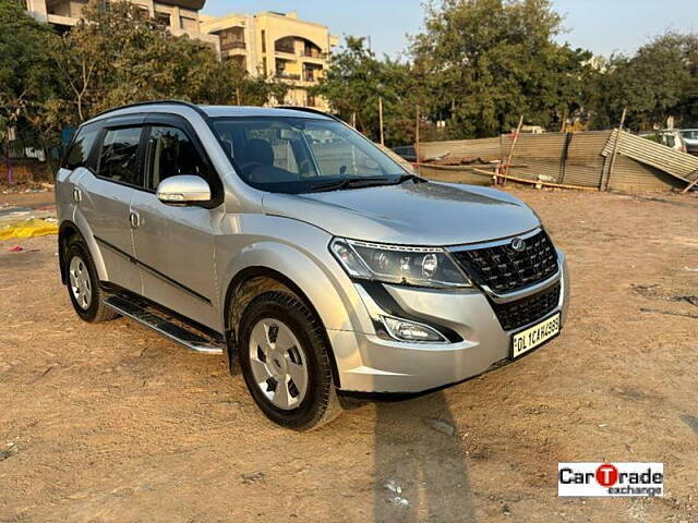 Used Mahindra XUV500 W7 [2018-2020] in Delhi