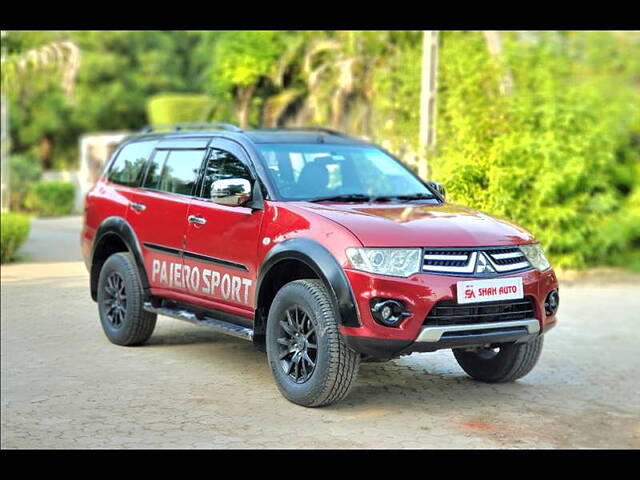 Used Mitsubishi Pajero Sport 2.5 MT in Ahmedabad