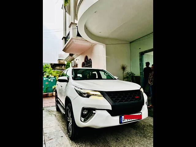 Used Toyota Fortuner [2016-2021] 2.8 4x2 AT [2016-2020] in Lucknow