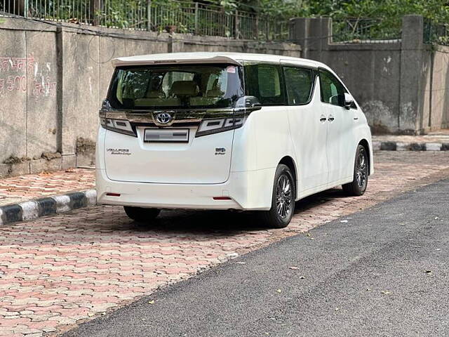 Used Toyota Vellfire VIP – Executive Lounge in Delhi