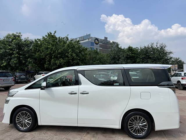 Used Toyota Vellfire [2020-2023] Hybrid in Delhi