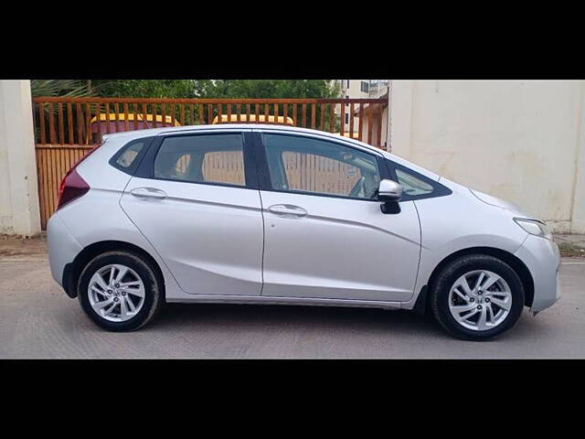 Used Honda Jazz [2015-2018] V AT Petrol in Ahmedabad