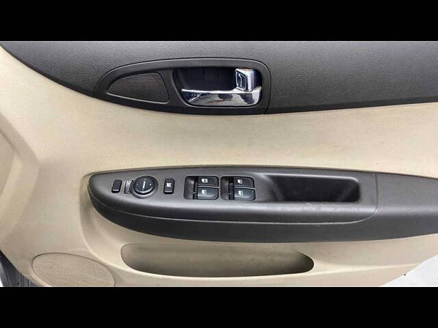 Used Hyundai i20 [2010-2012] Sportz 1.4 CRDI in Bangalore