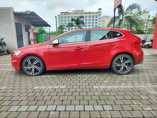 Used Volvo V40 [2016-2019] D3 R-Design in Nashik