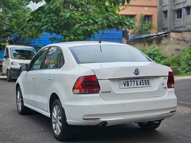 Used Volkswagen Vento [2015-2019] Highline Plus 1.2 (P) AT 16 Alloy in Kolkata