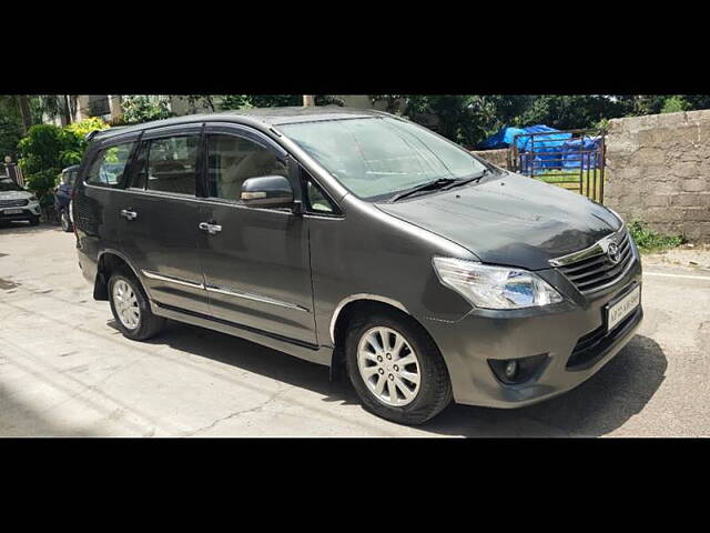 Used Toyota Innova [2005-2009] 2.5 V 7 STR in Hyderabad