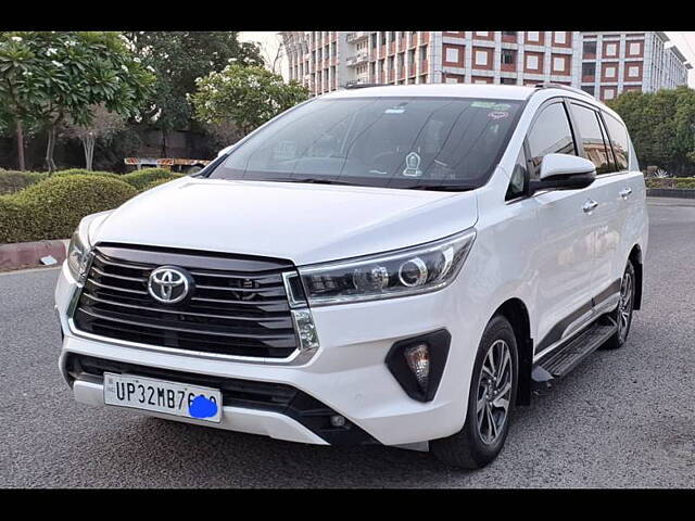 Used Toyota Innova Crysta [2016-2020] 2.4 VX 8 STR [2016-2020] in Lucknow