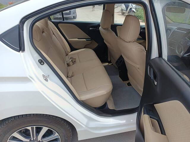 Used Honda City V Petrol MT in Hyderabad