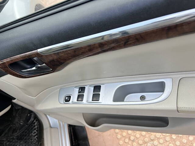 Used Mitsubishi Pajero Sport 2.5 MT in Delhi