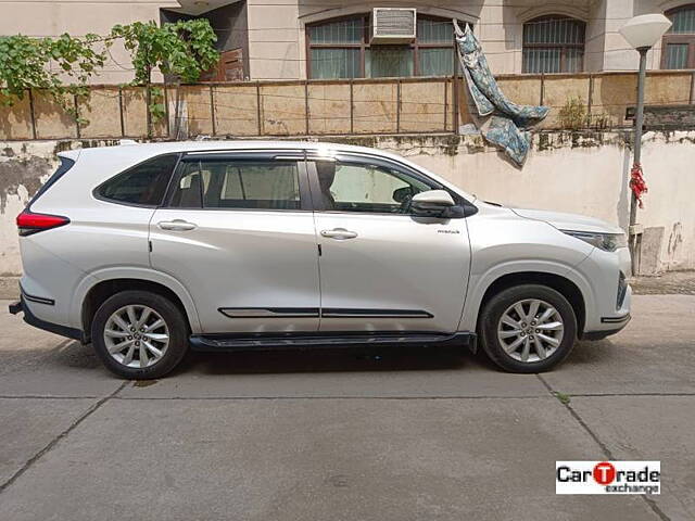 Used Toyota Innova Hycross VX Hybrid 8 STR in Delhi