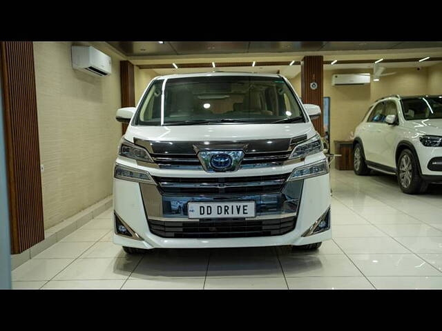 Used 2023 Toyota Vellfire in Delhi