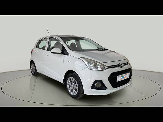 Used 2016 Hyundai Grand i10 in Ahmedabad