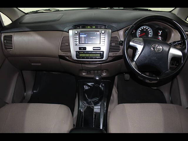 Used Toyota Innova [2013-2014] 2.5 VX 7 STR BS-III in Bangalore