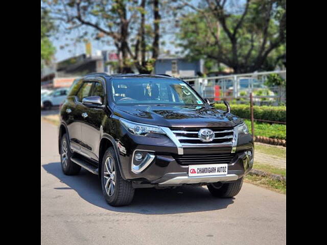 Used Toyota Fortuner [2016-2021] 2.8 4x4 AT in Chandigarh