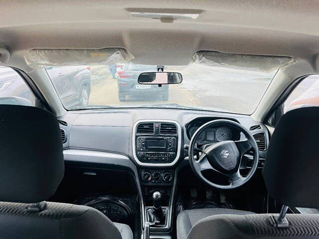 Used Maruti Suzuki Brezza LXi in Delhi