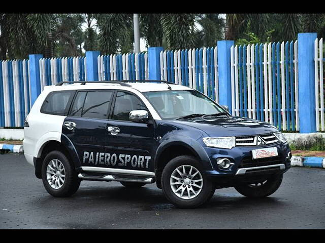 Used Mitsubishi Pajero Sport 2.5 AT in Kolkata