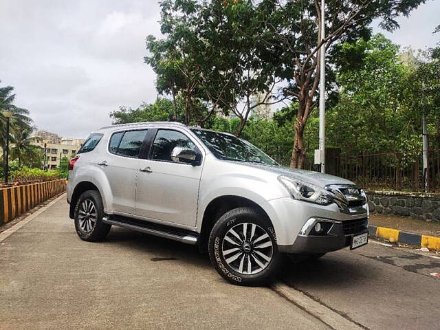 Used Isuzu MU-X [2017-2018] 4x2 in Mumbai