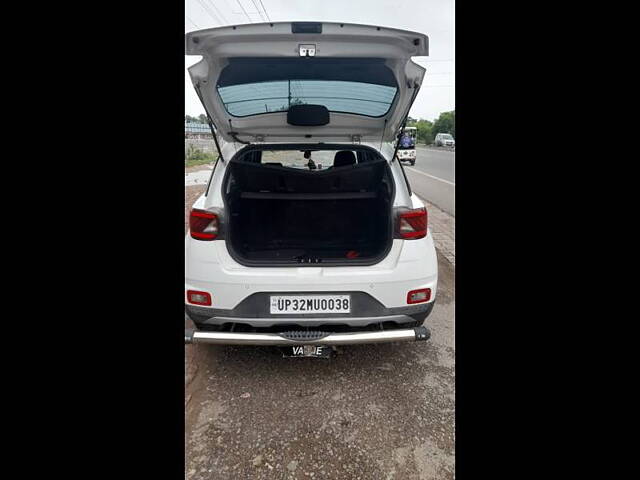 Used Hyundai Venue [2022-2023] S (O) 1.2 Petrol in Lucknow