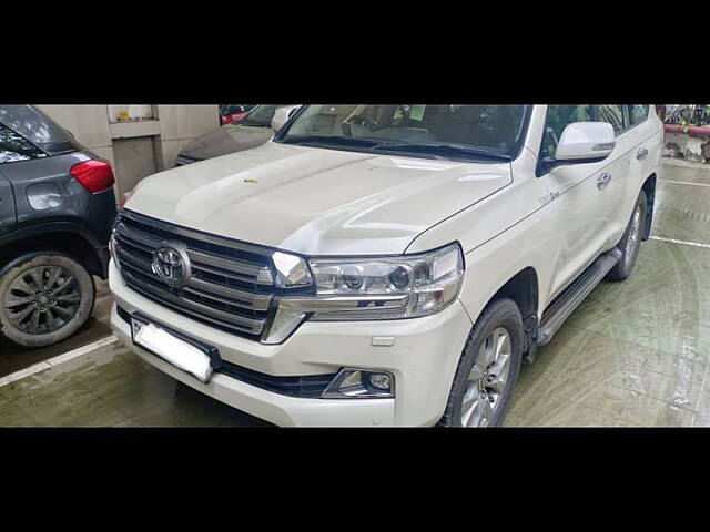 Used 2017 Toyota Land Cruiser in Delhi