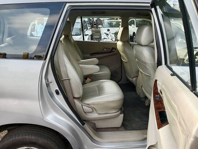 Used Toyota Innova [2005-2009] 2.5 V 7 STR in Mumbai