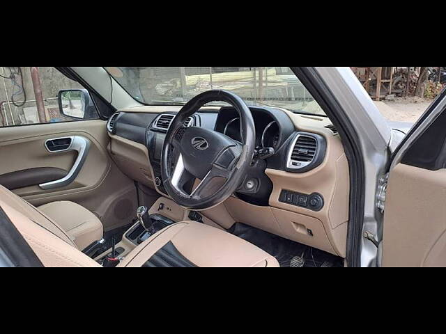 Used Mahindra TUV300 [2015-2019] T8 AMT in Rudrapur