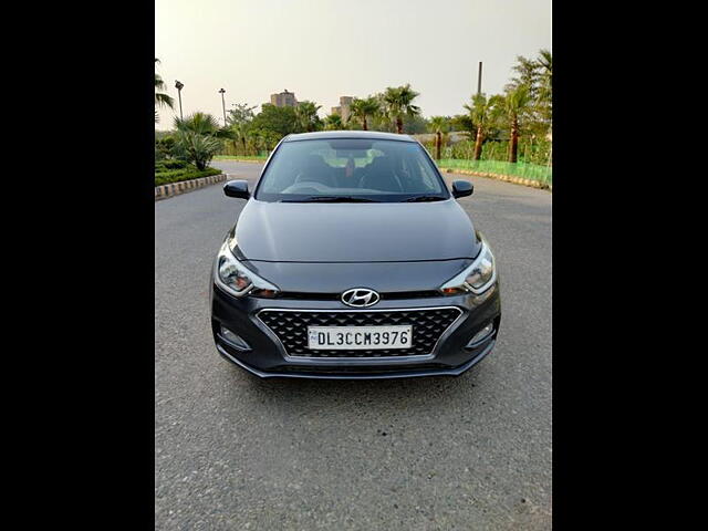 Used 2017 Hyundai i20 in Delhi