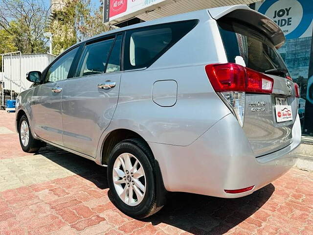 Used Toyota Innova Crysta [2016-2020] 2.4 G 7 STR [2016-2017] in Ahmedabad