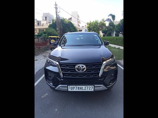 Used Toyota Fortuner 4X2 MT 2.8 Diesel in Kanpur