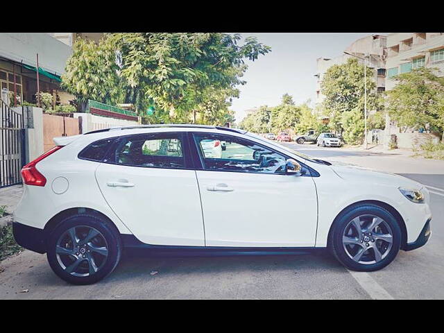 Used Volvo V40 Cross Country [2013-2016] D3 in Ahmedabad