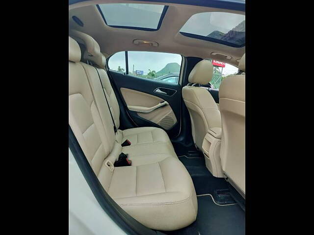 Used Mercedes-Benz GLA [2014-2017] 200 CDI Style in Nashik