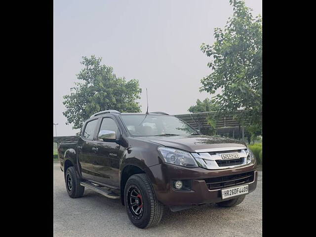 Used Isuzu D-Max V-Cross [2016-2018] 4x4 in Delhi