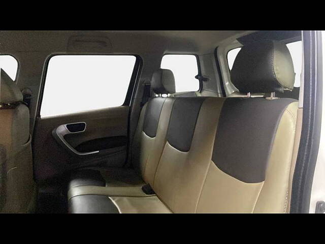 Used Mahindra TUV300 [2015-2019] T8 AMT in Mumbai