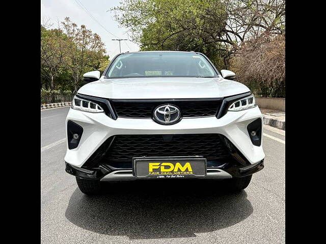 Used Toyota Fortuner Legender 4X4 AT 2.8 Legender in Delhi