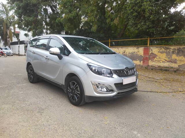 Used Mahindra Marazzo [2018-2020] M8 7 STR in Agra