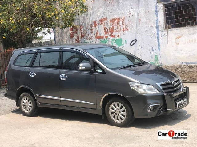 Used 2014 Toyota Innova in Hyderabad