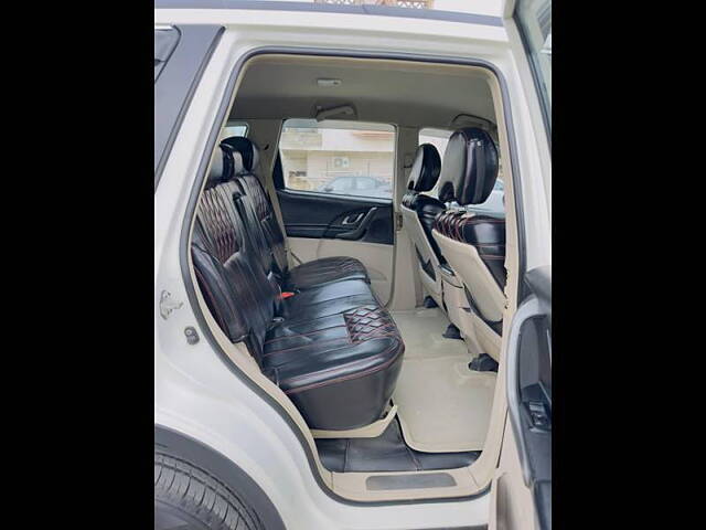 Used Mahindra XUV500 [2015-2018] W6 in Ahmedabad