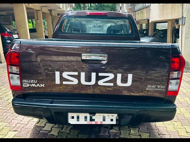 Used Isuzu D-Max V-Cross [2016-2018] 4x4 in Pune