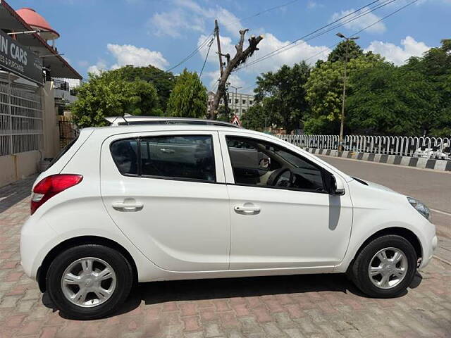 Used Hyundai i20 [2010-2012] Sportz 1.2 (O) in Lucknow